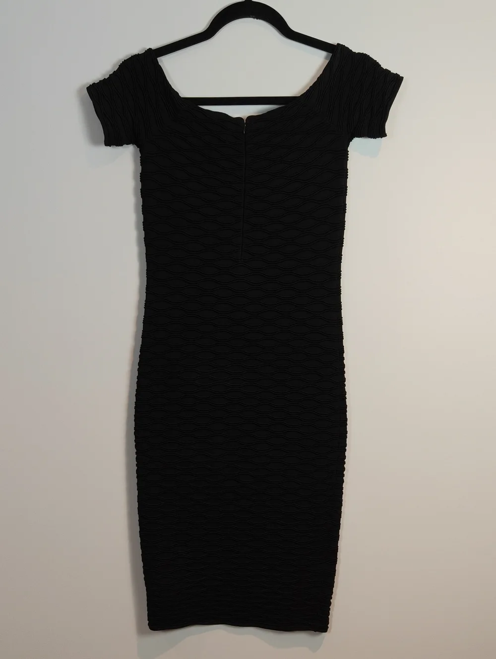 MICHAEL KORS Textured Off-Shoulder Bodycon Dress In Black Size XSmall